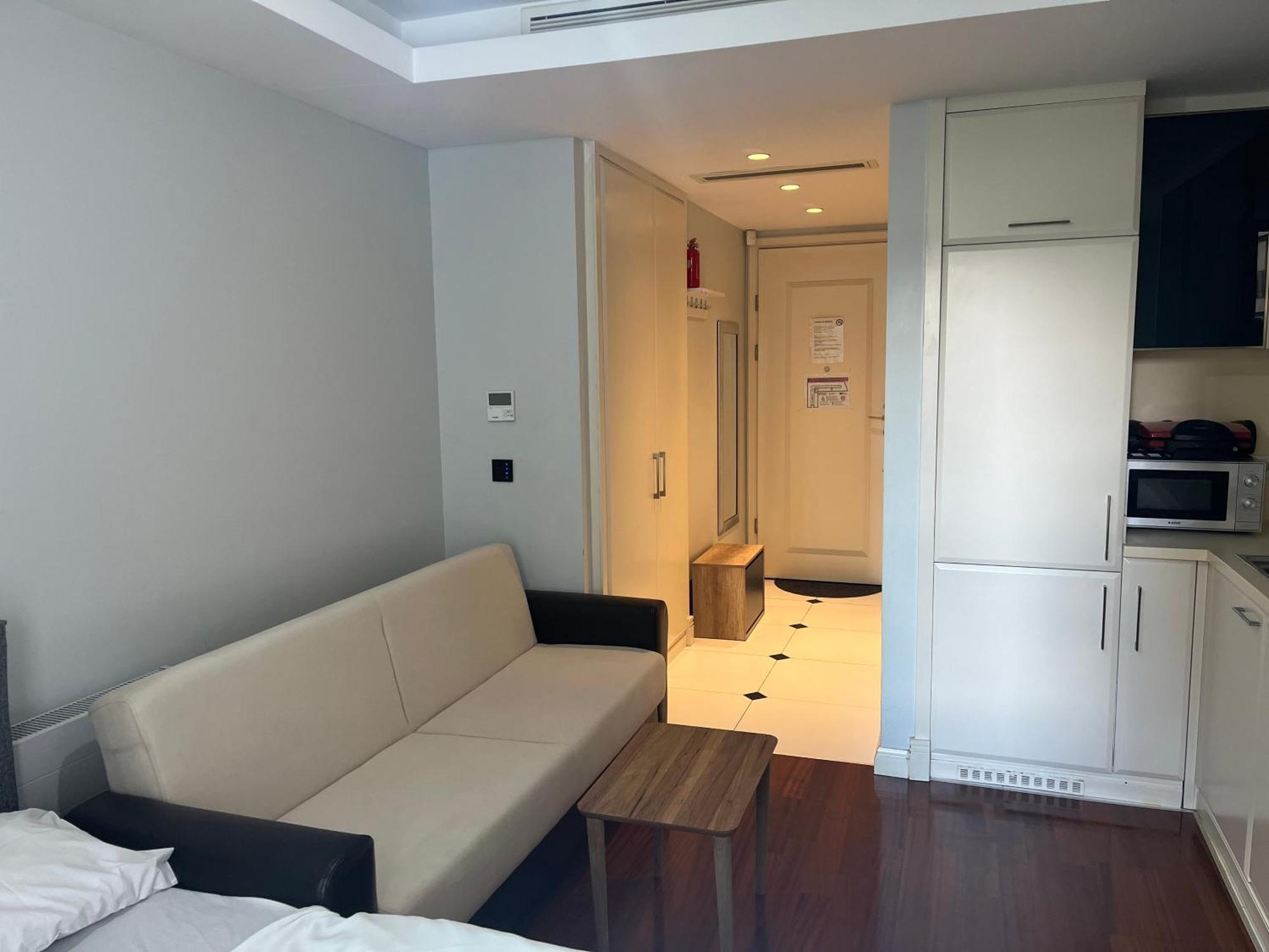 Studio Flat-One Room In Lux Residence Near Taksim-Beyoglu اسطنبول المظهر الخارجي الصورة